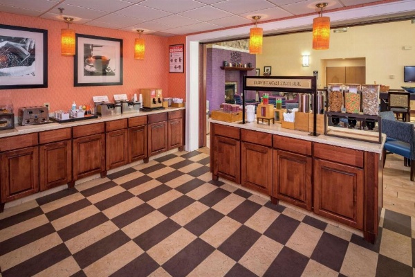 Hampton Inn By Hilton & Suites Binghamton/Vestal image 8