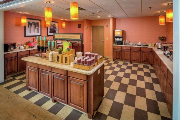 Hampton Inn By Hilton & Suites Binghamton/Vestal image 9